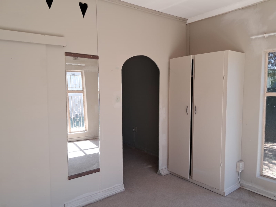 4 Bedroom Property for Sale in Odendaalsrus Free State